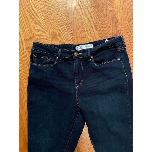 Levi Strauss Women's Size 16 Blue Bootcut Mid Rise Stretch Jeans - Picture 4 of 9
